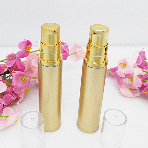 100pcs hot sale luxury 15ml golden plastic vacuum bottle